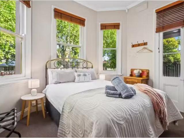 Cozy 131 Mc Lachlan Street, Orange House for rent Listed by A.