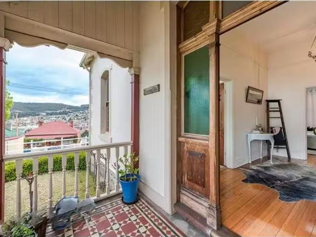 Rental! 1/37 De Witt Street, Battery Point House for rent Lis.
