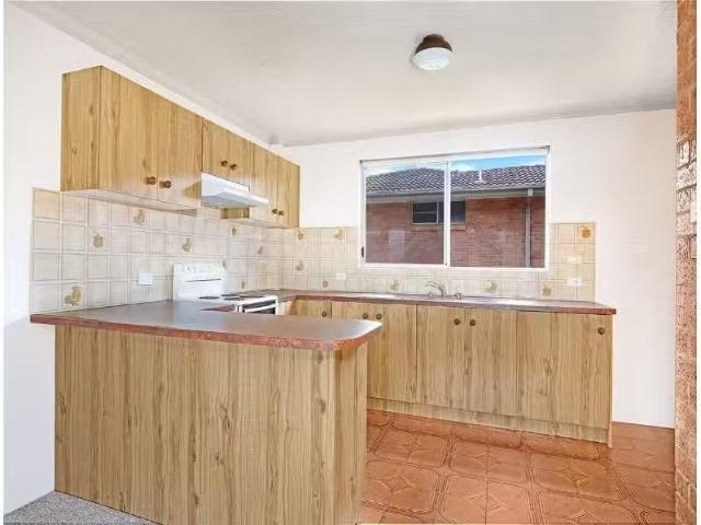 Unique 1/35 Underwood St, Corrimal Apartment for rent Listed.