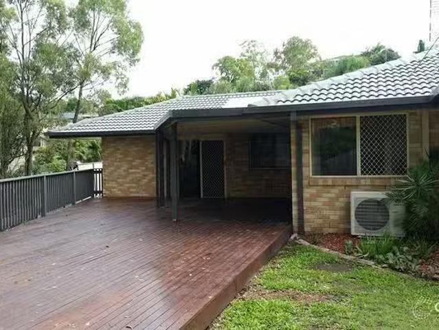 New 135 Universal Street, Oxenford, QLD 4210