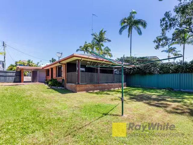 Unique 135 Bamboo Avenue, Benowa, QLD 4217