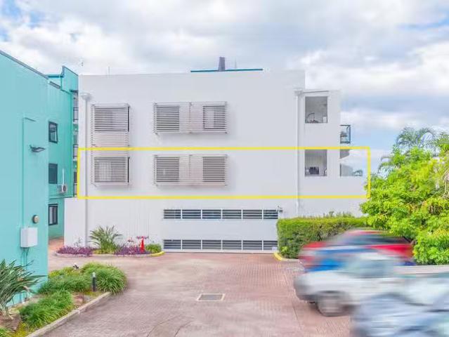 Deal! 13/82 86 Mein Street, Scarborough, QLD 4020
