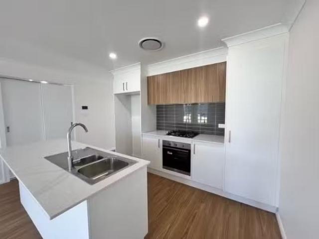 Unique 1/38 Garden Street, KOOTINGAL House for rent Listed by.