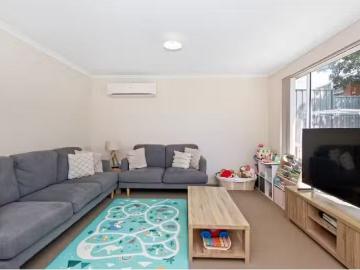 Nice 13 Cabernet Cl, Old Reynella House for rent Listed by Em.