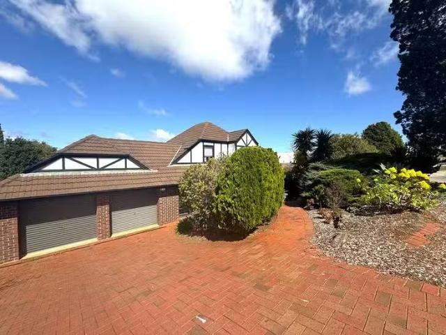 Cheap 13 Davies Court, Wynn Vale, SA 5127