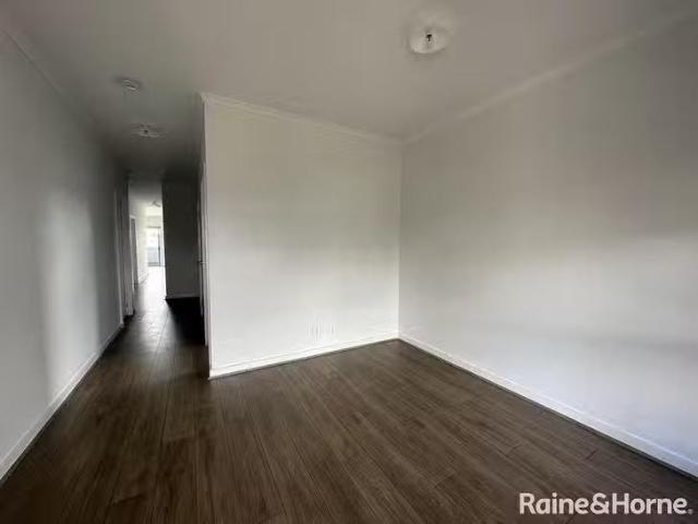 Cozy 13 Emerald Way, Mount Barker, SA 5251