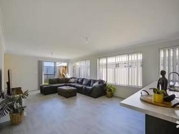 Charming 13 Gawler Lane, Whitby, WA 6123