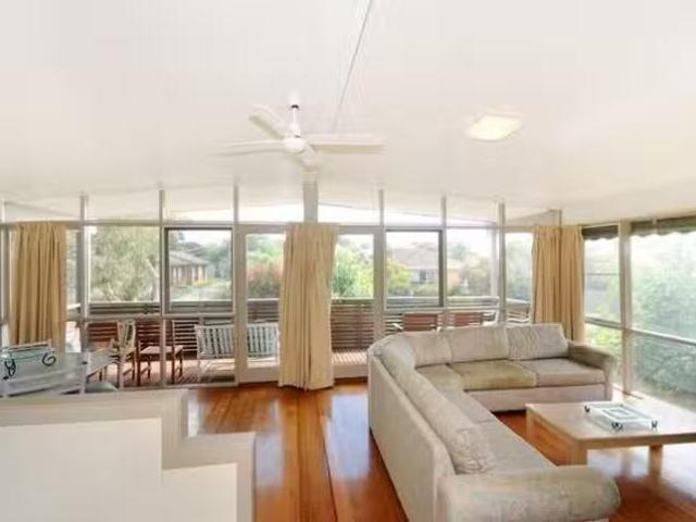 Deal! 13 Gogoll Crescent, Torquay, VIC 3228