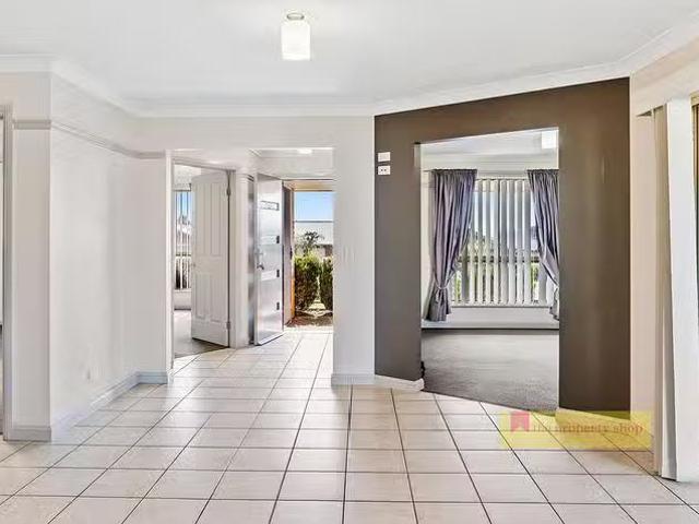 Nice 13 Hardy Crescent, Mudgee, NSW 2850