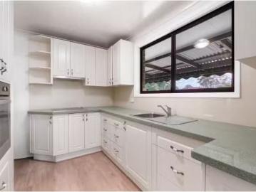 South Windsor, Colo Heights - Garden, Parking