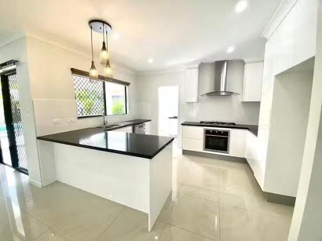Deal! 13 Seaford Entrance, Kewarra Beach, QLD 4879