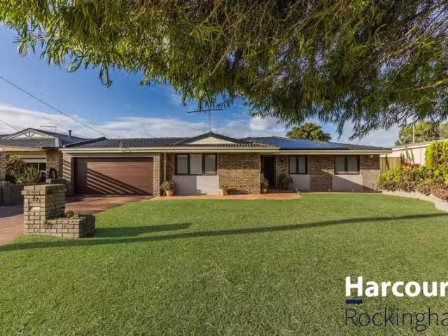 Nice 13 Tidefall Street, SAFETY BAY, WA 6169 House for Rent