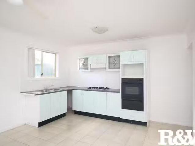 Deal! 13A Cable Place, Eastern Creek, NSW 2766