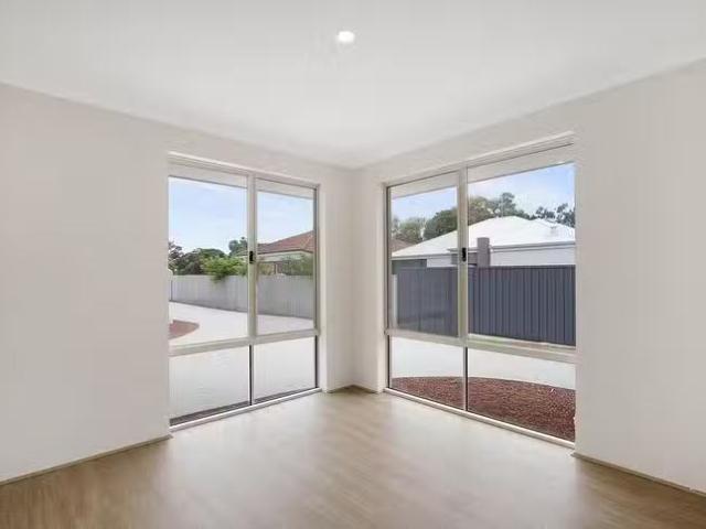 Unique 13A Redmond Road, Hamilton Hill, WA 6163