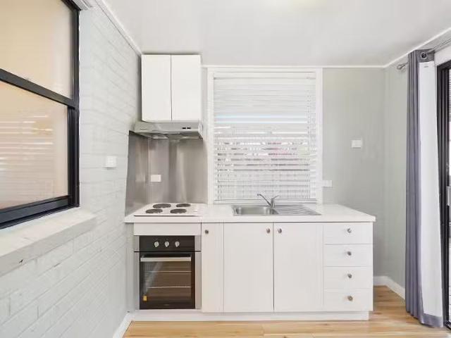 Just in! 13B Victoria Street, Mayfield House for rent Listed.