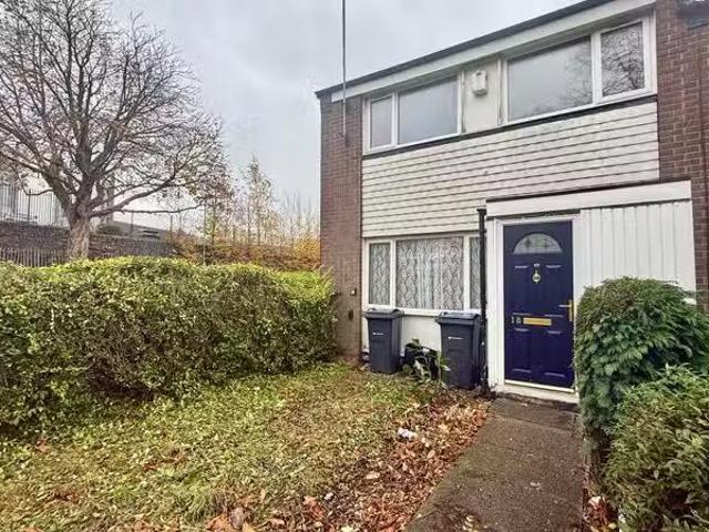 Cozy 1 BA 3 bedroom house for rent in Canberra Way, B12, Mosel.