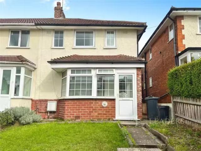 Charming 1 BA 3 bedroom house for rent in Sladepool Farm Road.