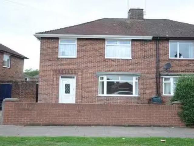 Rental! 1 BA 3 bedroom semi detached house for rent in Filey R.