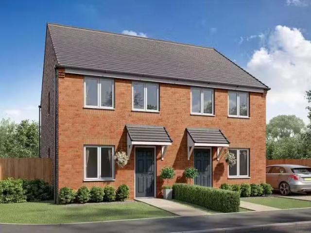 Just in! 1 BA 3 bedroom semi detached house for rent in Macaul.