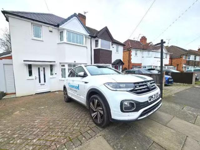 Deal! 1 BA 3 bedroom semi detached house for rent in Woodvale.