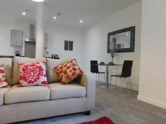 Just in! 1 BA 1 bedroom apartment for rent in 2 Manor Row, Cit.