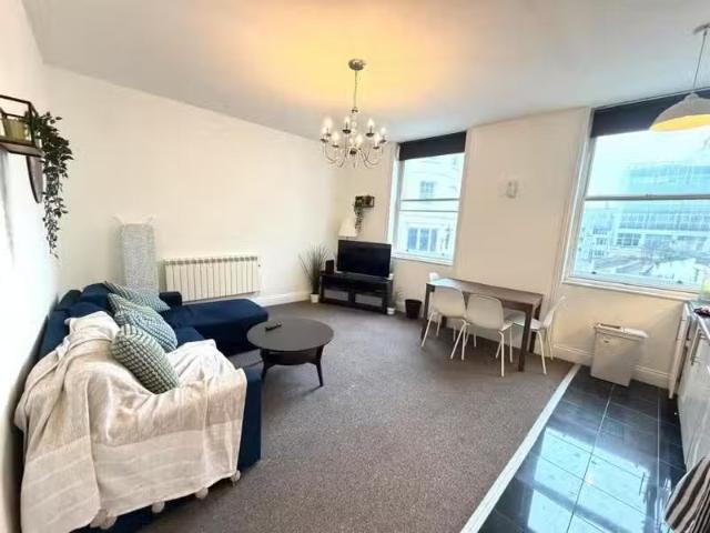 Unique 1 BA 1 bedroom apartment for rent in Bartholomew, Brigh.