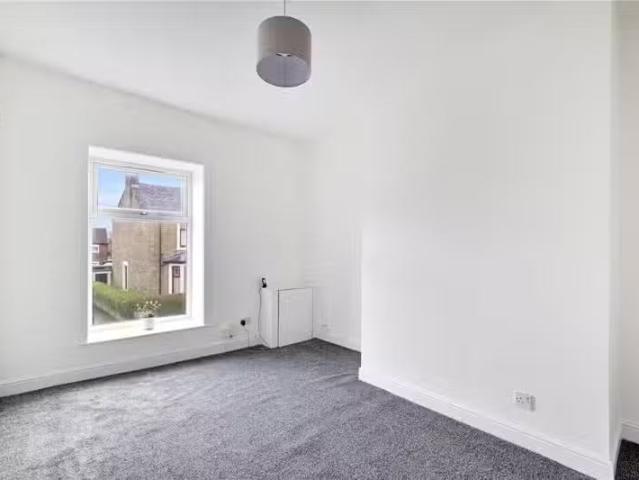 Deal! 1 BA 1 bedroom apartment for rent in Blackburn Road, Dar.