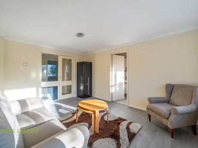 For Rent! 1 BA 1 bedroom apartment for rent in Chichester Road.