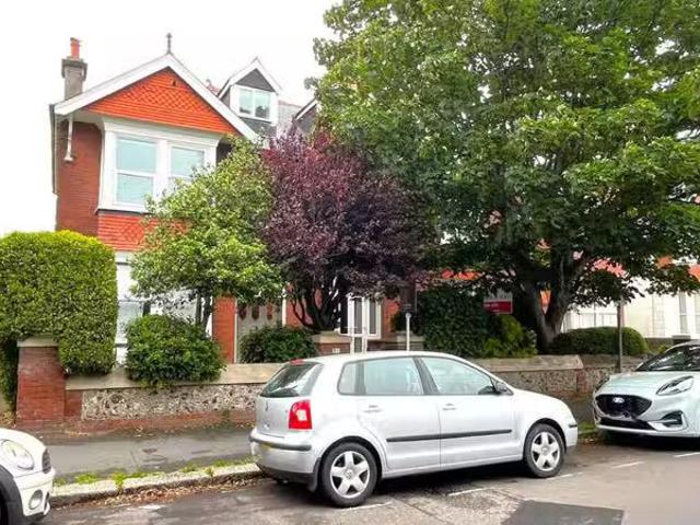 Rental! 1 BA 1 bedroom apartment for rent in Church Walk, Wort.