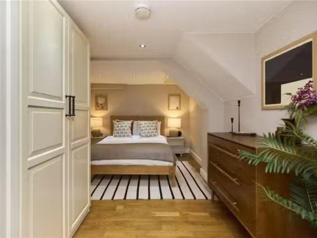 For Rent! 1 BA 1 bedroom apartment for rent in Mildenhall Road.