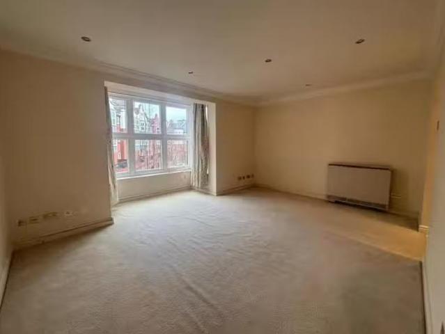 For Rent! 1 BA 1 bedroom apartment for rent in Symphony Court.