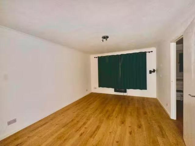 Unique 1 BA 1 bedroom flat for rent in Coleridge Way, BR6