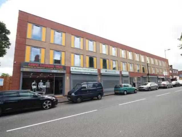 Rental! 1 BA 1 bedroom flat for rent in Rookery Road, Handswor.