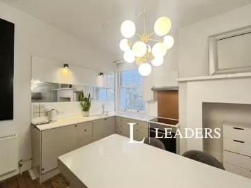 Cozy 1 BA 1 bedroom flat for rent in The Drive, Hove, East Sus.