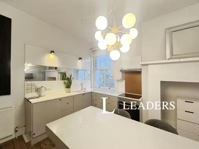 Deal! 1 BA 1 bedroom flat for rent in The Drive, Hove, East Su.
