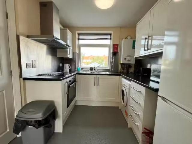 For Rent! 1 BA 1 bedroom flat share for rent in Filton Avenue.