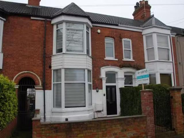 Rental! 1 BA 1 bedroom house share for rent in Abbey Drive Eas.