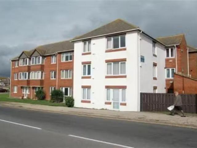 Deal! 1 BA 1 bedroom retirement property for rent in Homecoast.