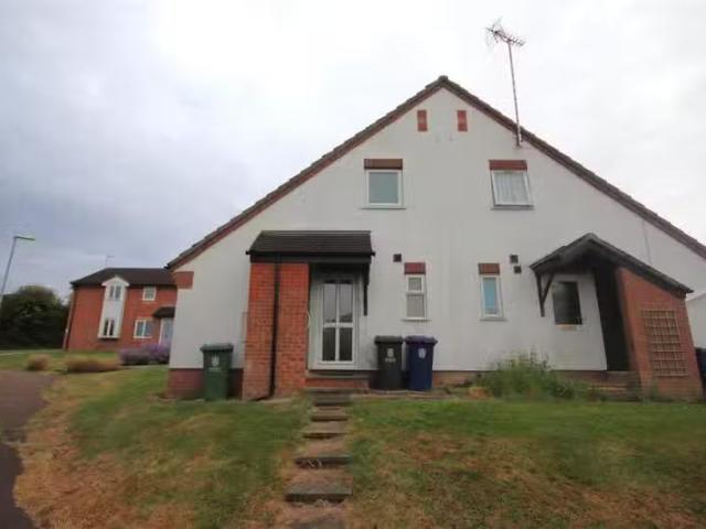 For Rent! 1 BA 1 bedroom semi detached house for rent in Hillc.