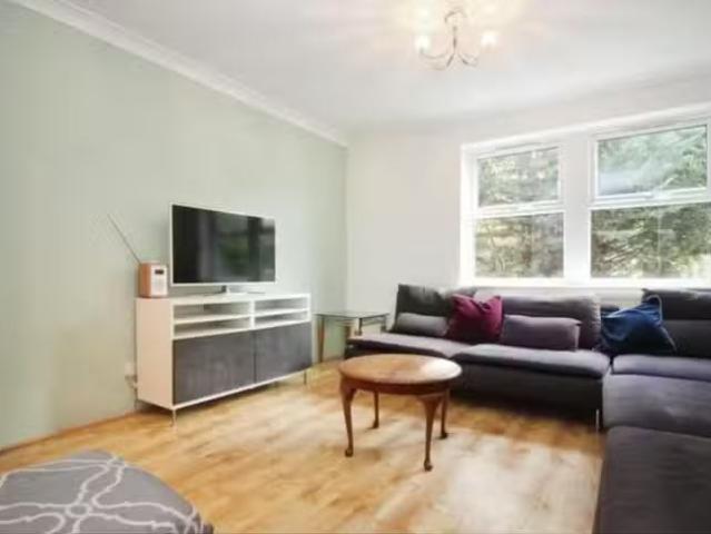 New 1 BA 1 bedroom terraced house for rent in Hayes, Bromley BR2
