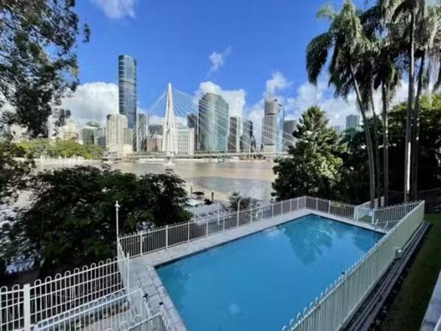 Nice 1 BA 23/355 Main Street, Kangaroo Point, QLD 4169