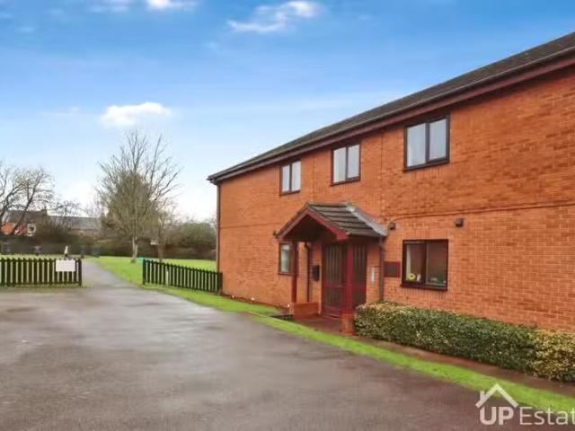 Charming 1 BA 2 bedroom apartment for rent in Bakers Lane, Cov.