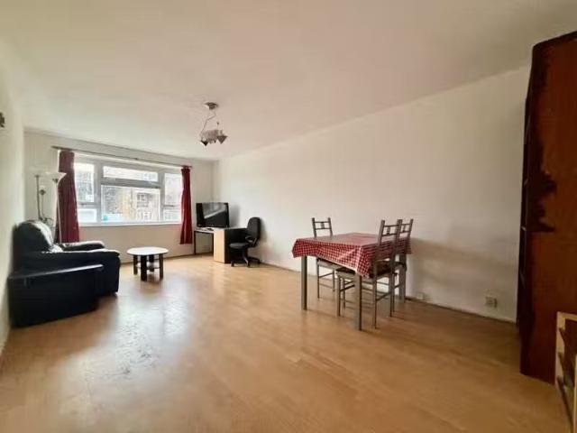 Unique 1 BA 2 bedroom apartment for rent in Hackington Crescen.
