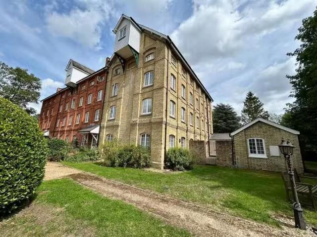 Just in! 1 BA 2 bedroom apartment for rent in Kings Mill, Grea.