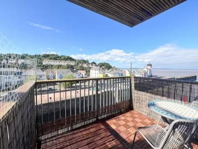 Rental! 1 BA 2 bedroom apartment for rent in Newfoundland Way.