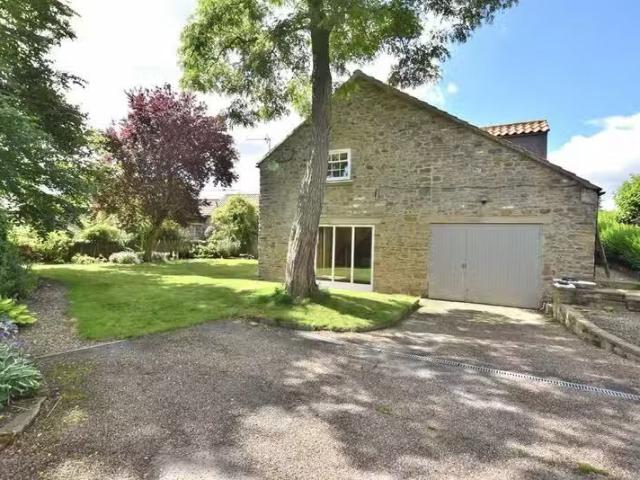 New 1 BA 2 bedroom cottage for rent in Aldbrough House, Aldbro.