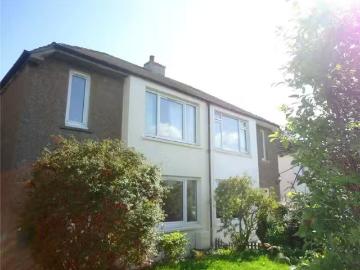 Cheap 1 BA 2 bedroom end of terrace house for rent in Juniper.