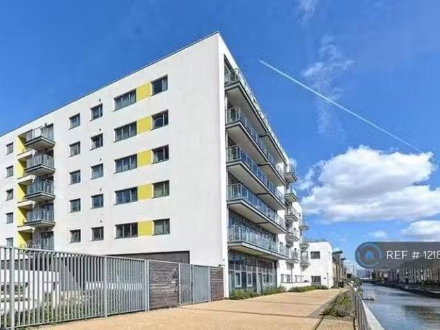 For Rent! 1 BA 2 bedroom flat for rent in Aqua Vista Square, L.