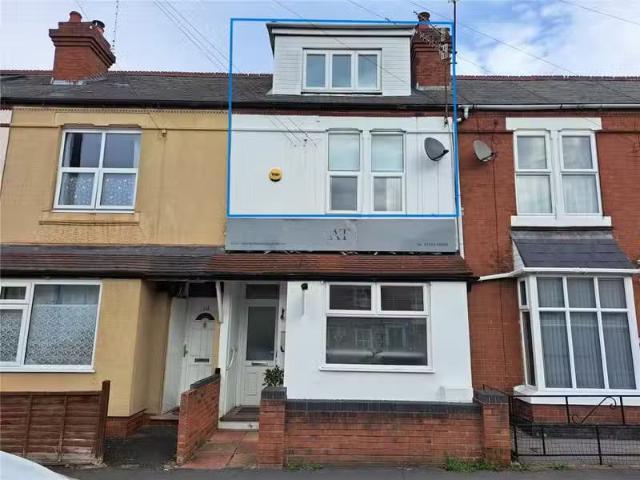 Just in! 1 BA 2 bedroom flat for rent in Offmore Road, Kidderm.