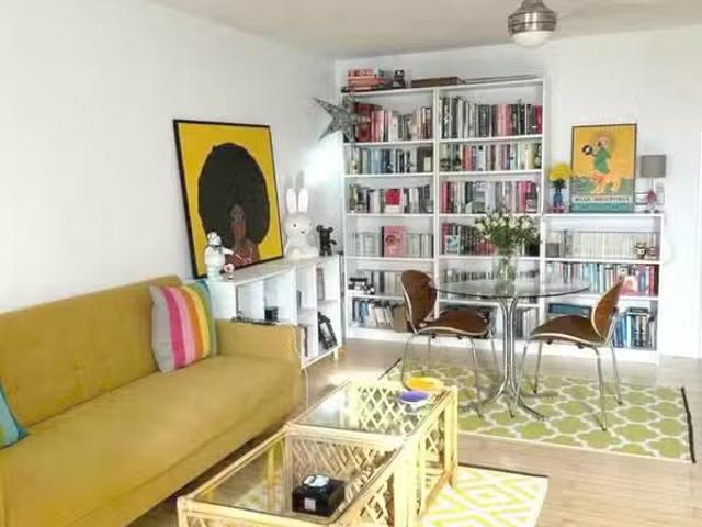 Nice 1 BA 2 bedroom flat for rent in Marine Parade, Folkestone.